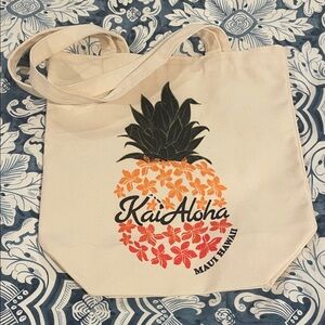 Cream Tote Bag with Pineapple Design